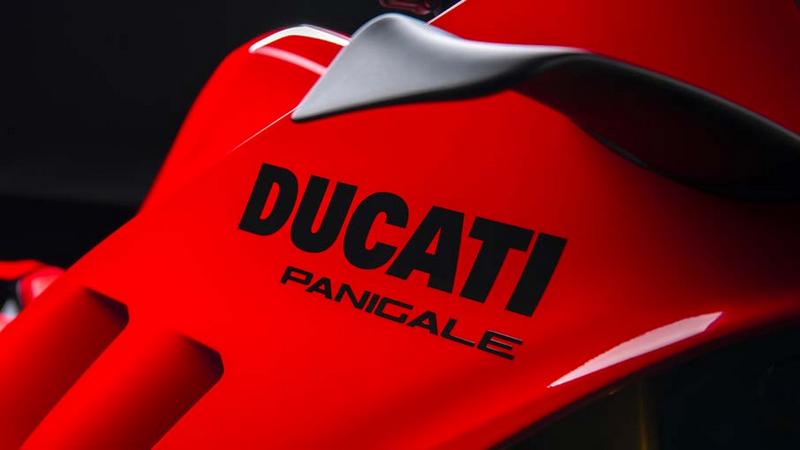 Ducati Panigale V4S 2025